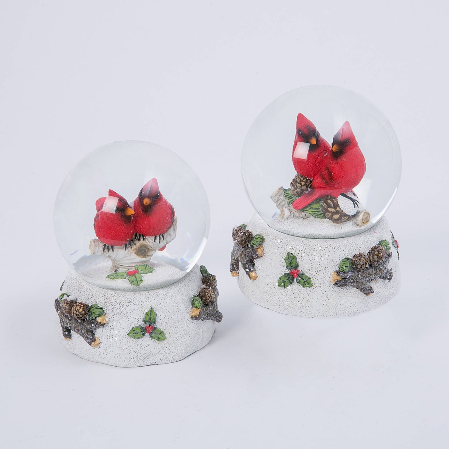 Resin Holiday Cardinal Water Globe