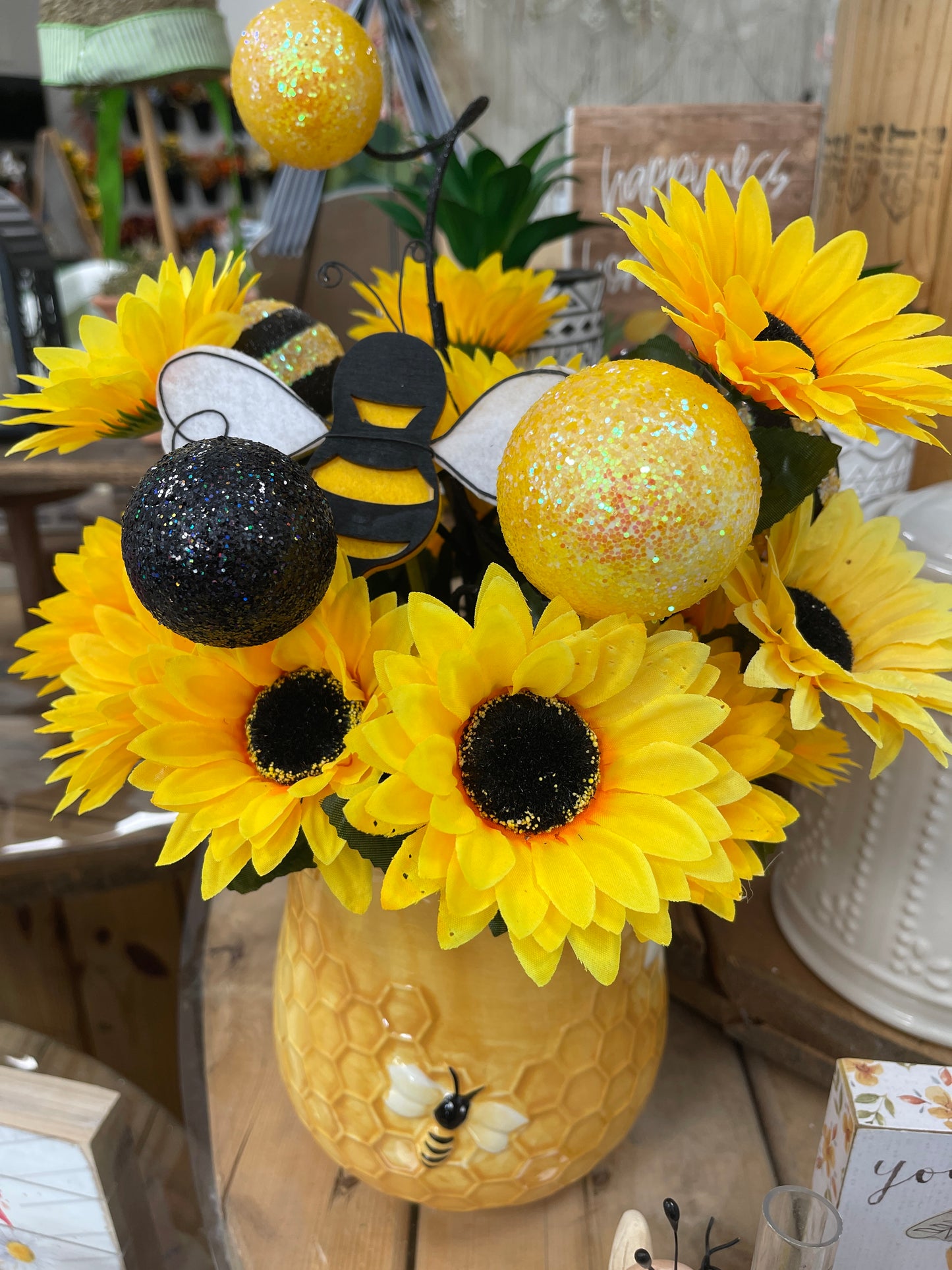 Bee Canister