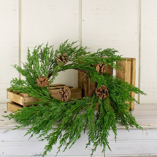 Cedar Candle Ring With Pinecones