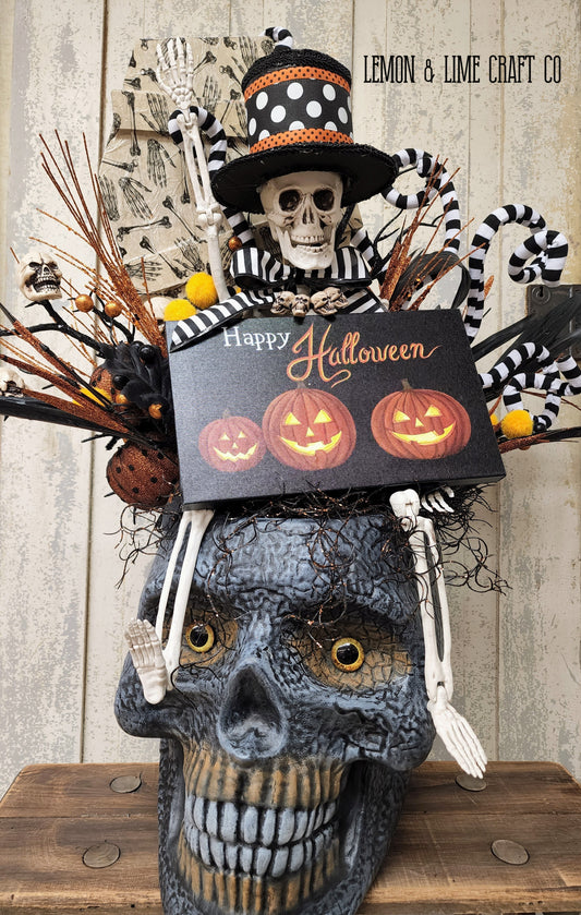 Happy Halloween Skull Sitter