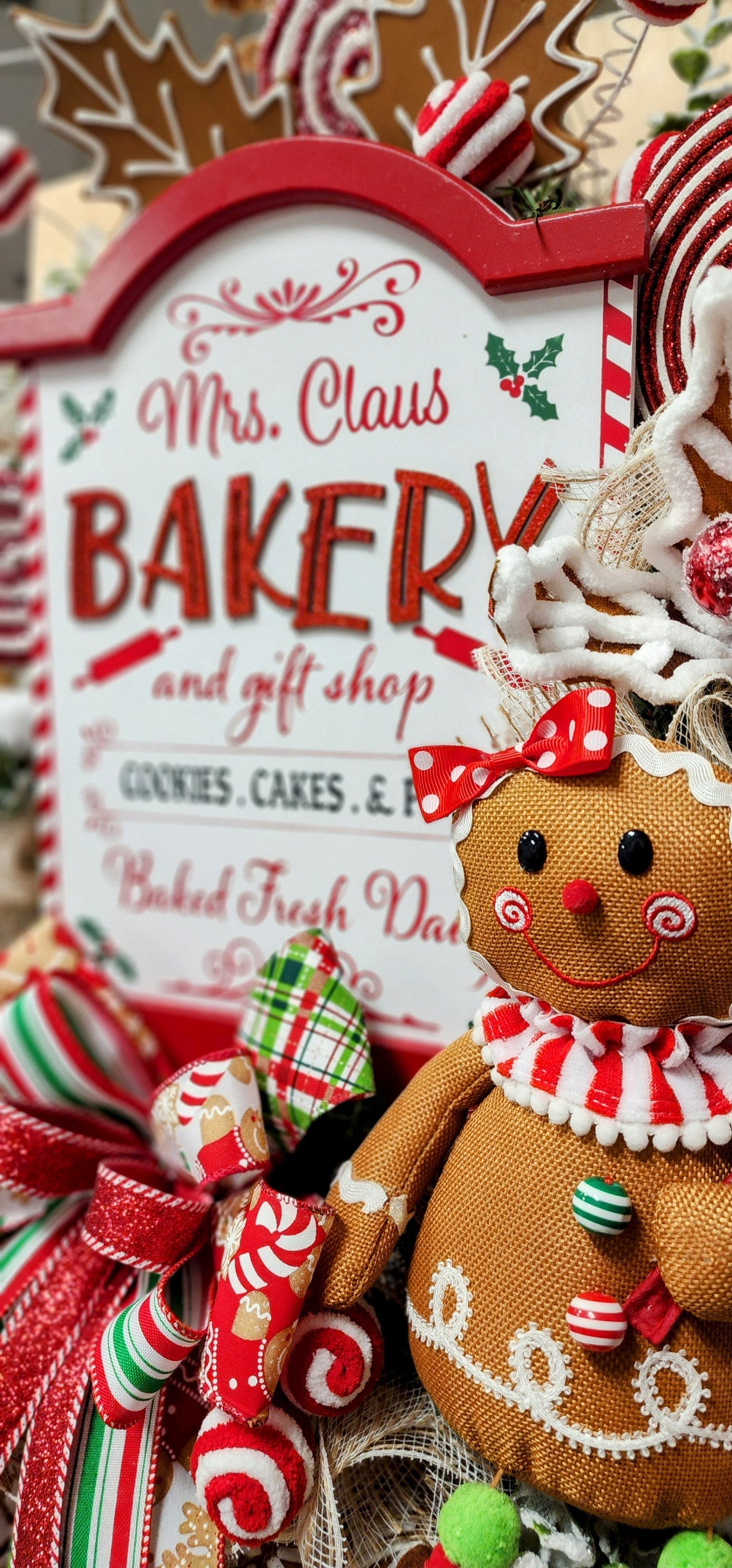 Mrs Claus' Gingerbread Bakery