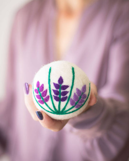 Lavender Fields w/Bee Eco Dryer Balls (Set of 3)