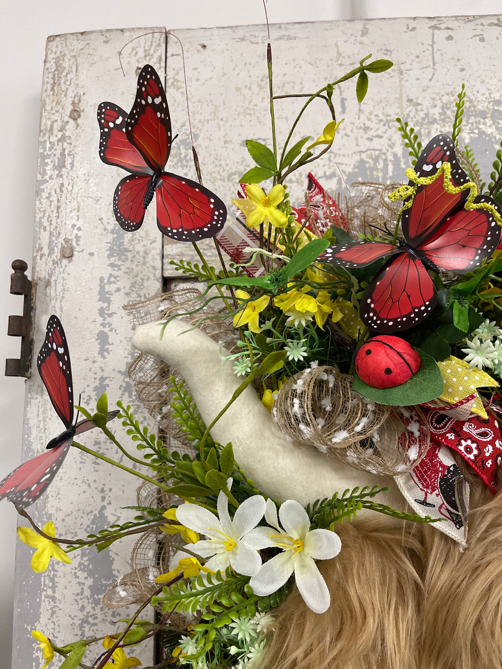 Floral Highland Cow Wreath with Bow