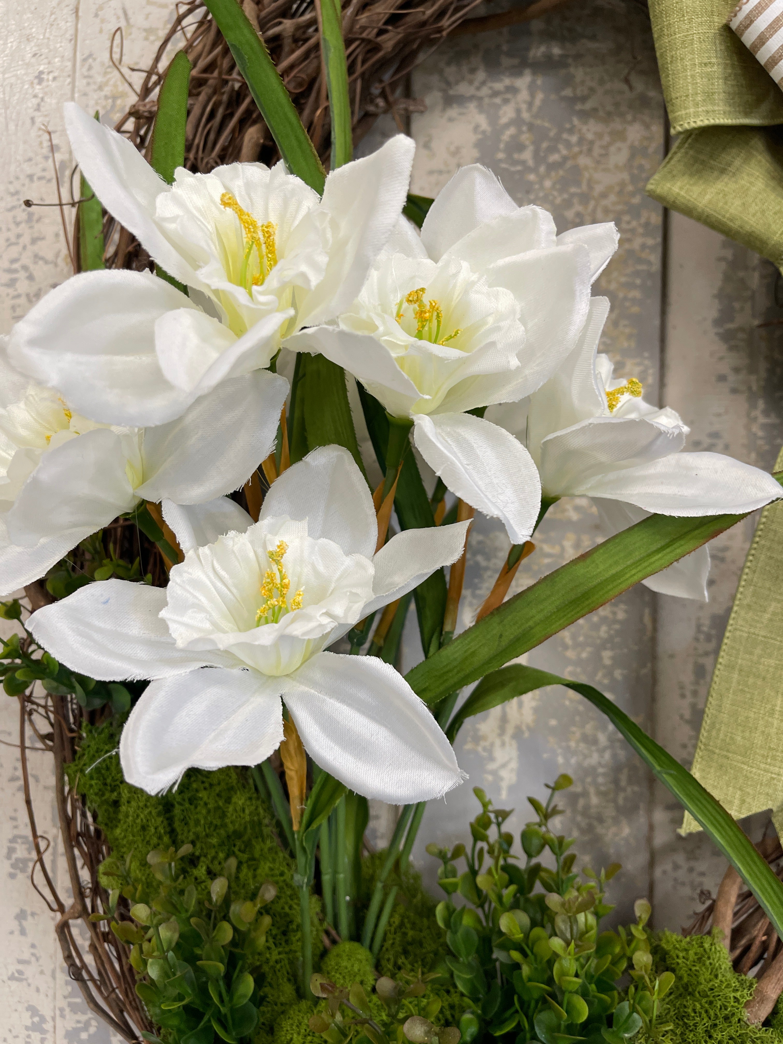 White Daffodil Grapevine Wreath with Bow