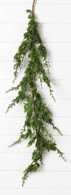 Garland - Cedar With Berries