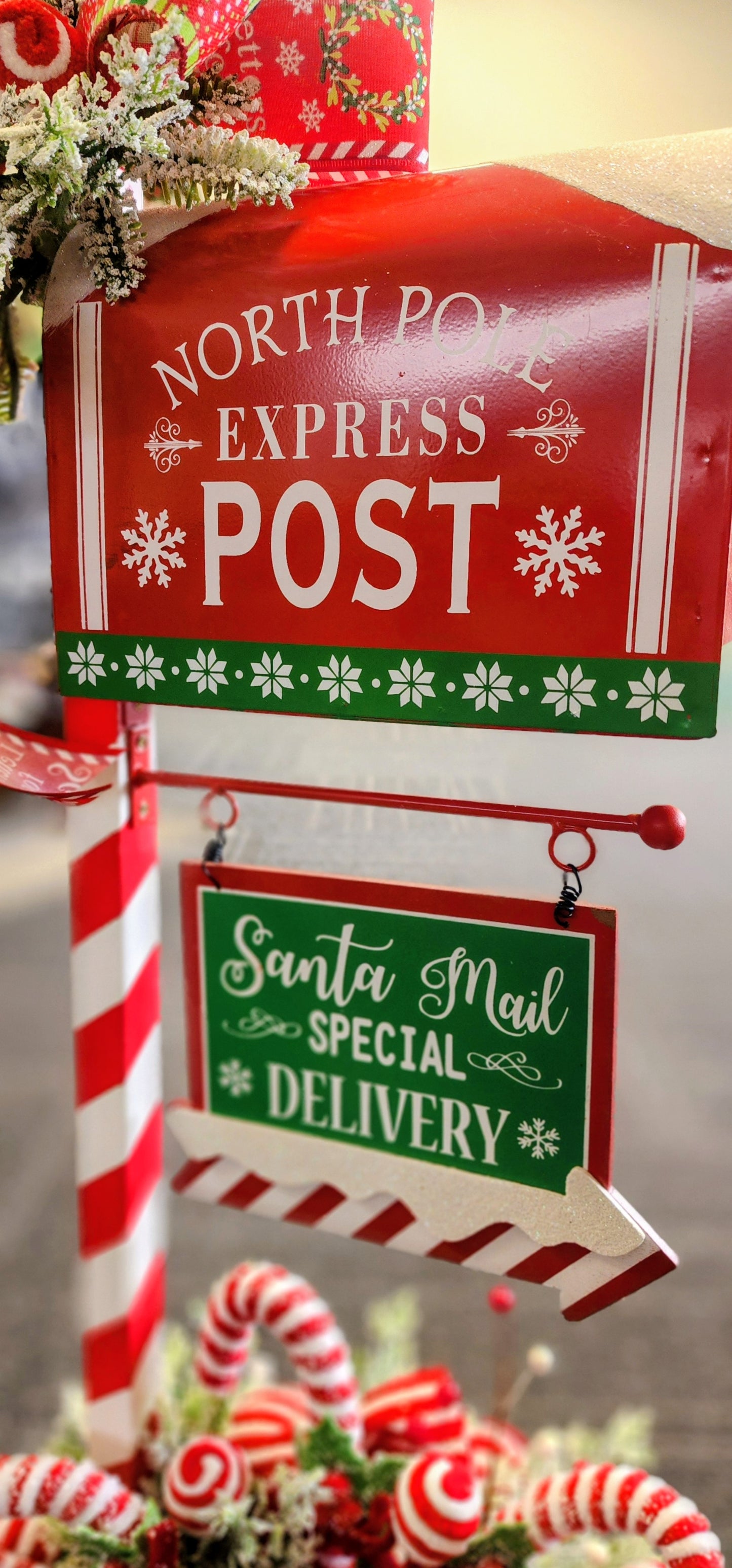 Santa Mailbox (2 Styles)