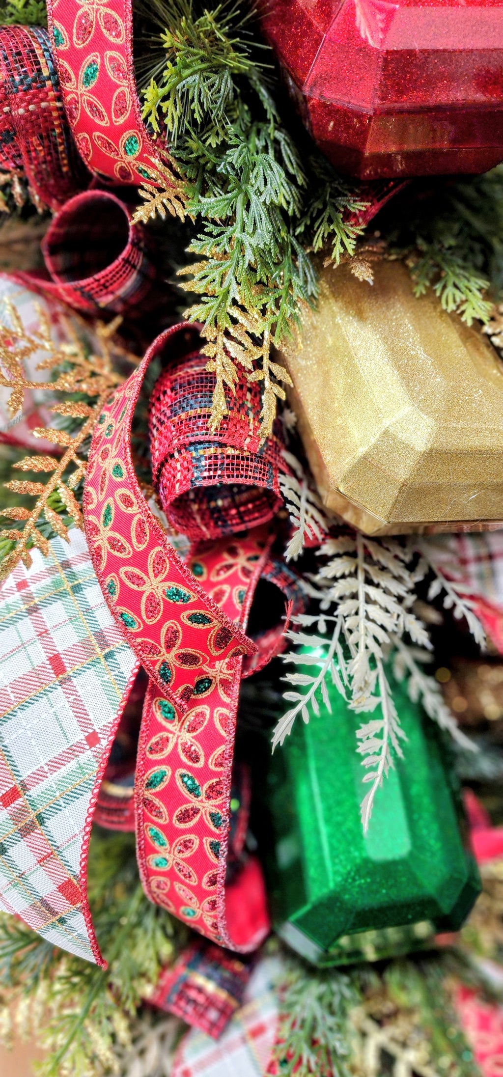 Large Regal Christmas Gem Swag