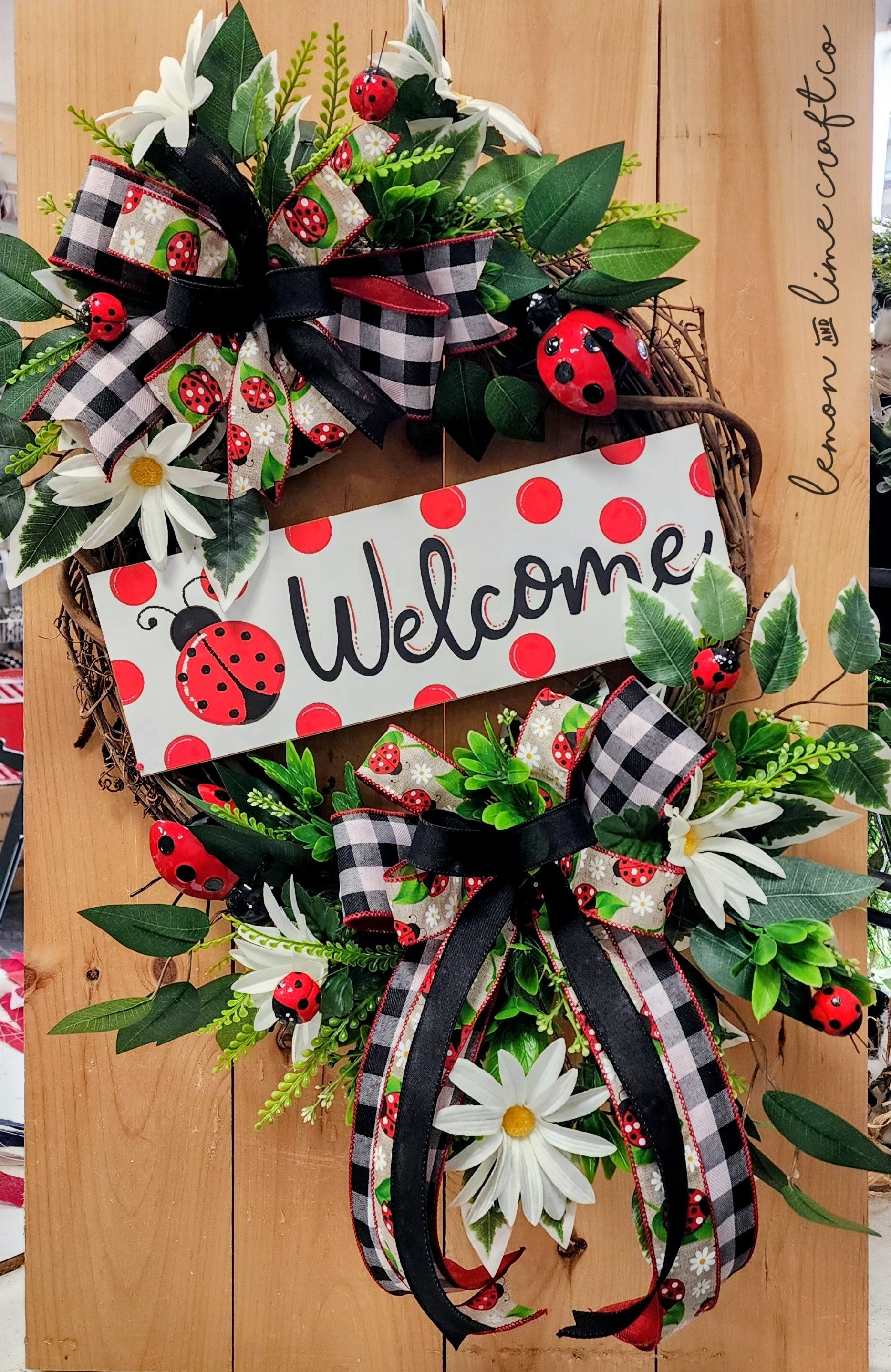Large Ladybug Grapevine Wreath with Double Bows