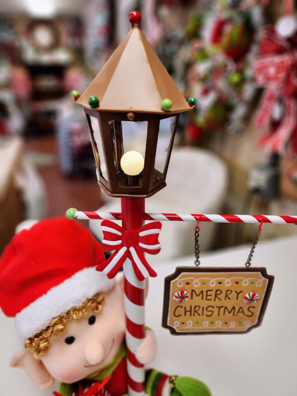 B/O Christmas Elf Lamppost Table Sitter